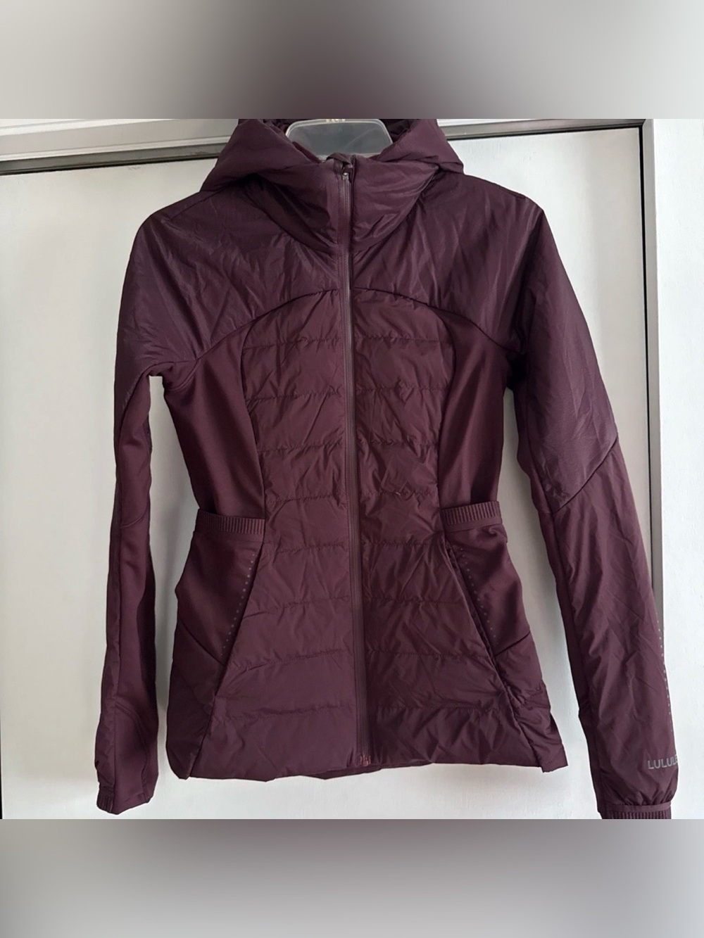 Lululemon Down for It All Jacket Cassis Plum Goose Down Hooded Jacket Size 4 - Picture 3 of 6